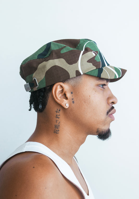 DACY short brim hat in camouflage print
